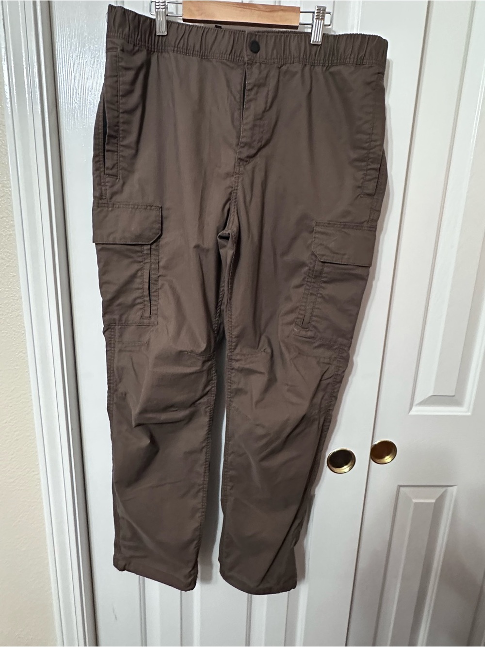 H&M Men's Olive Brown Cargo Pants